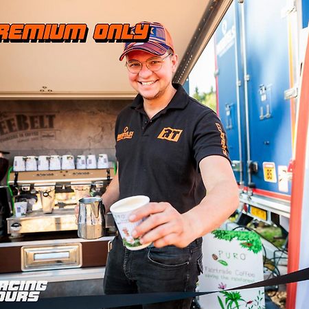 ホテル Racingtours Racecamp - Spielberg Spielberg Bei Knittelfeld エクステリア 写真